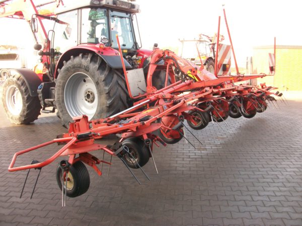 Kuhn GF 7902 Anbaukreiselheuer – Bild 5