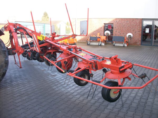 Kuhn GF 7902 Anbaukreiselheuer – Bild 4