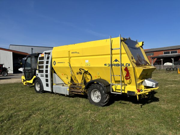Sgariboldi MAV 6214 Selbstfahrer-Futtermischwagen – Bild 2