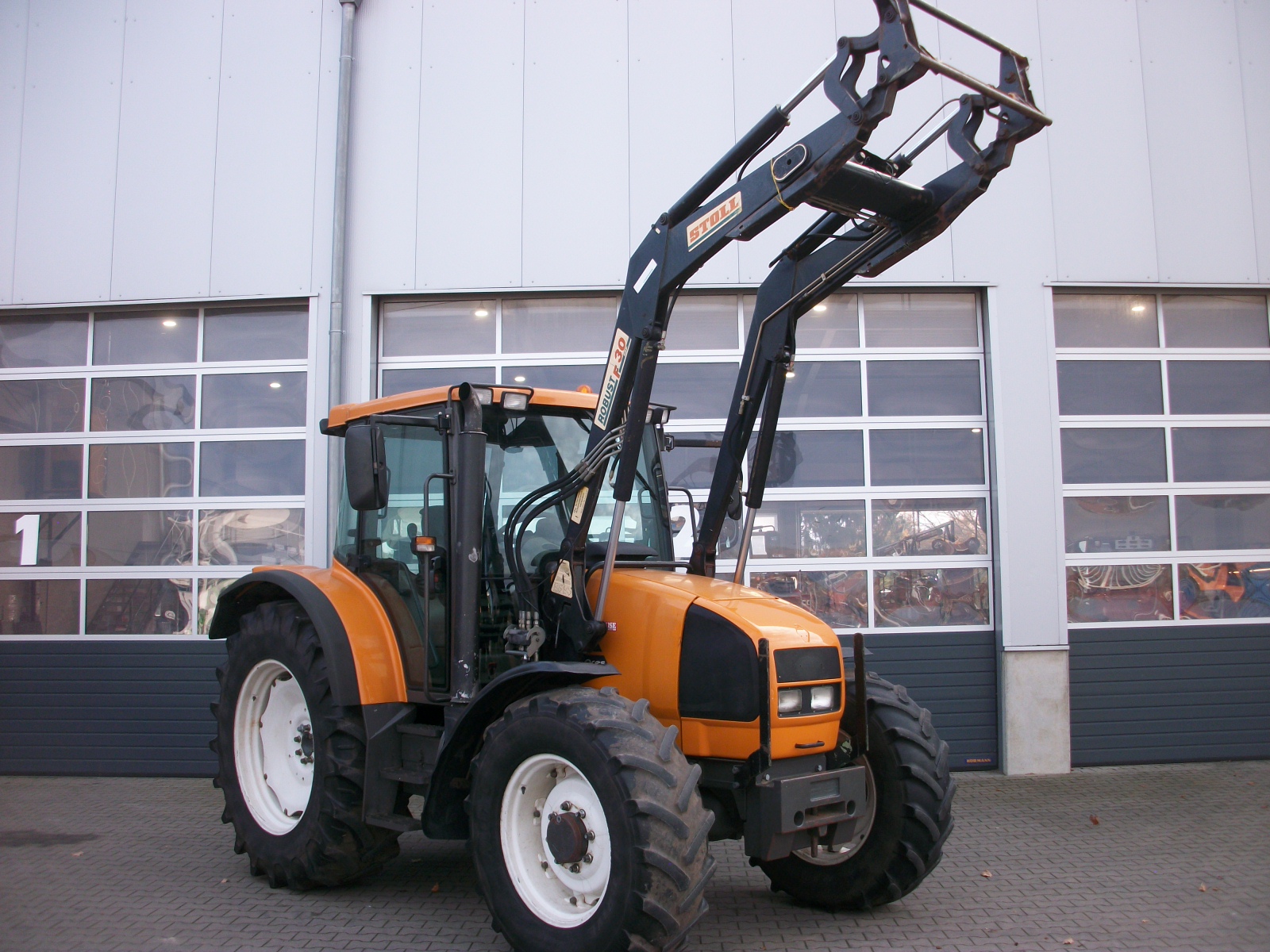 Renault Ares 550 RZ - Stoll Frontlader – Bild 8